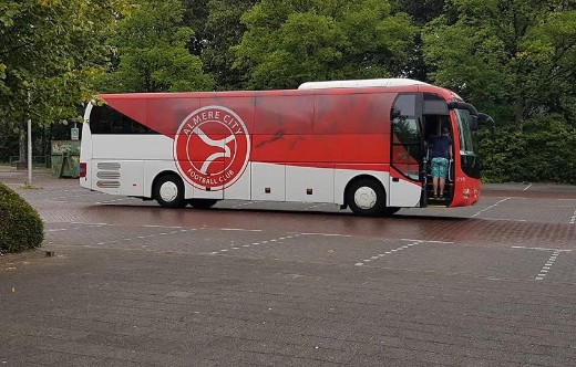 Almere City bus voor NEMO uitstapje